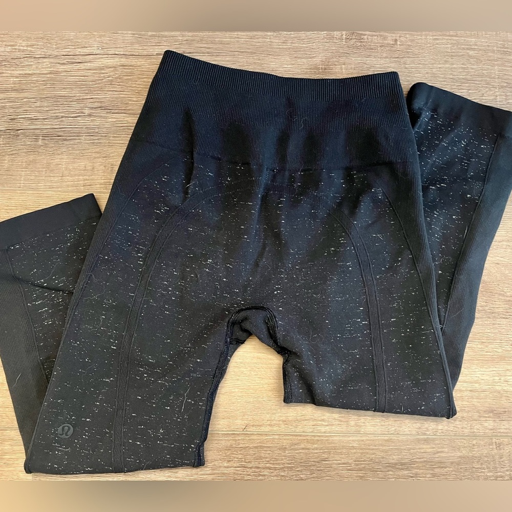 LULULEMON Black crop leggings Size 4